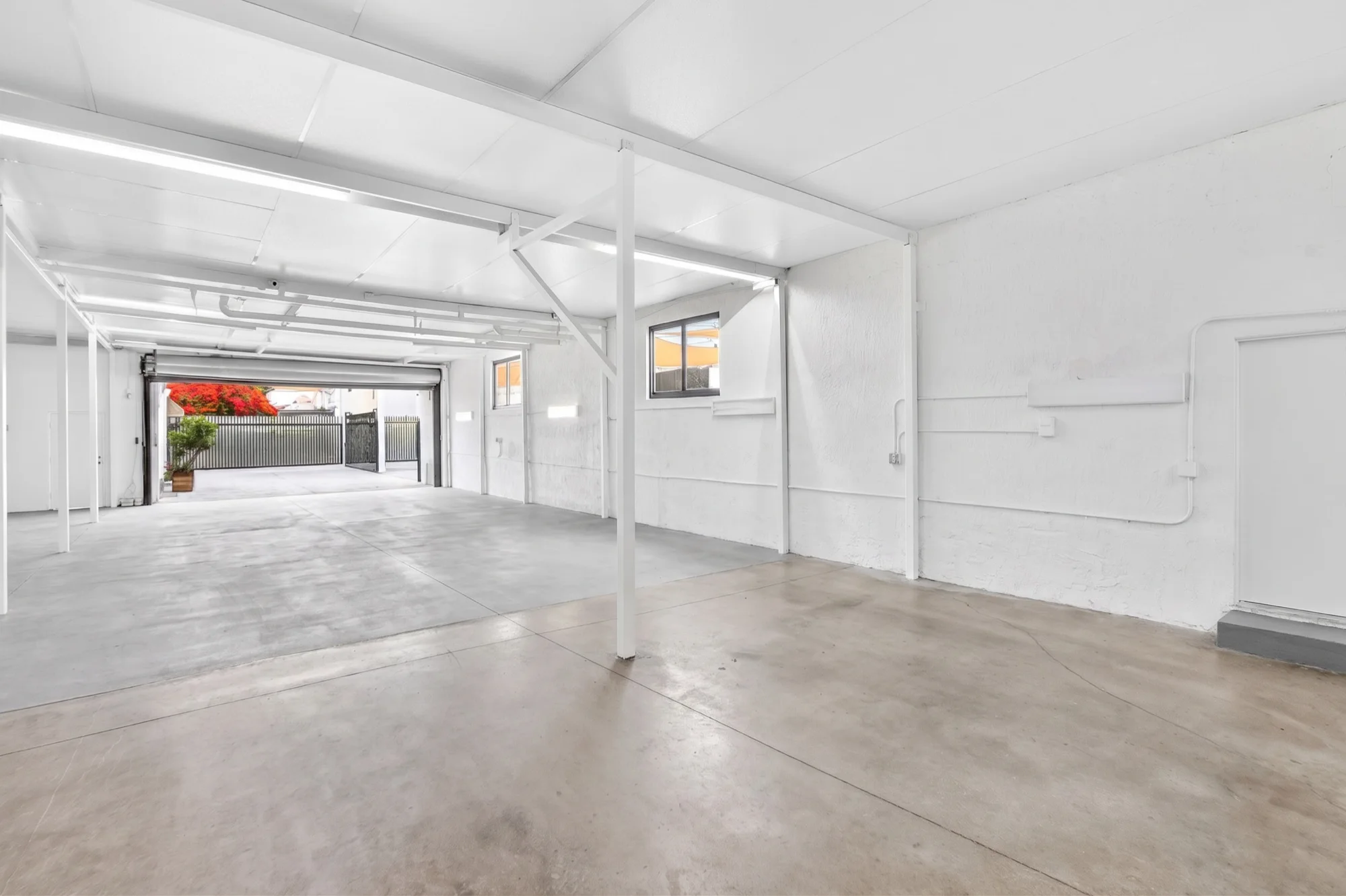 bay + roll-up door at 773 & 775 NW 21st Terrace